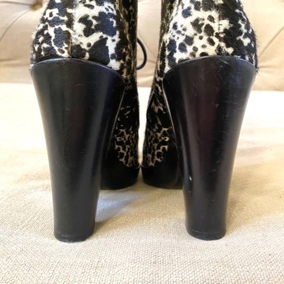 Reed Krakoff Lace Up Calf Hair Pony Style Ankle Boot Black White Size EU 39.5 - Picture 11 of 15